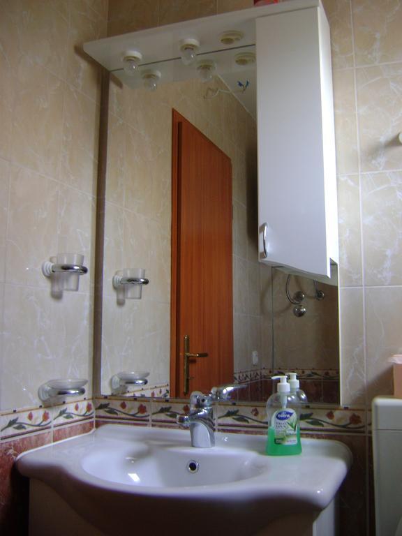 Apartments Krajacic Malinska Habitación foto